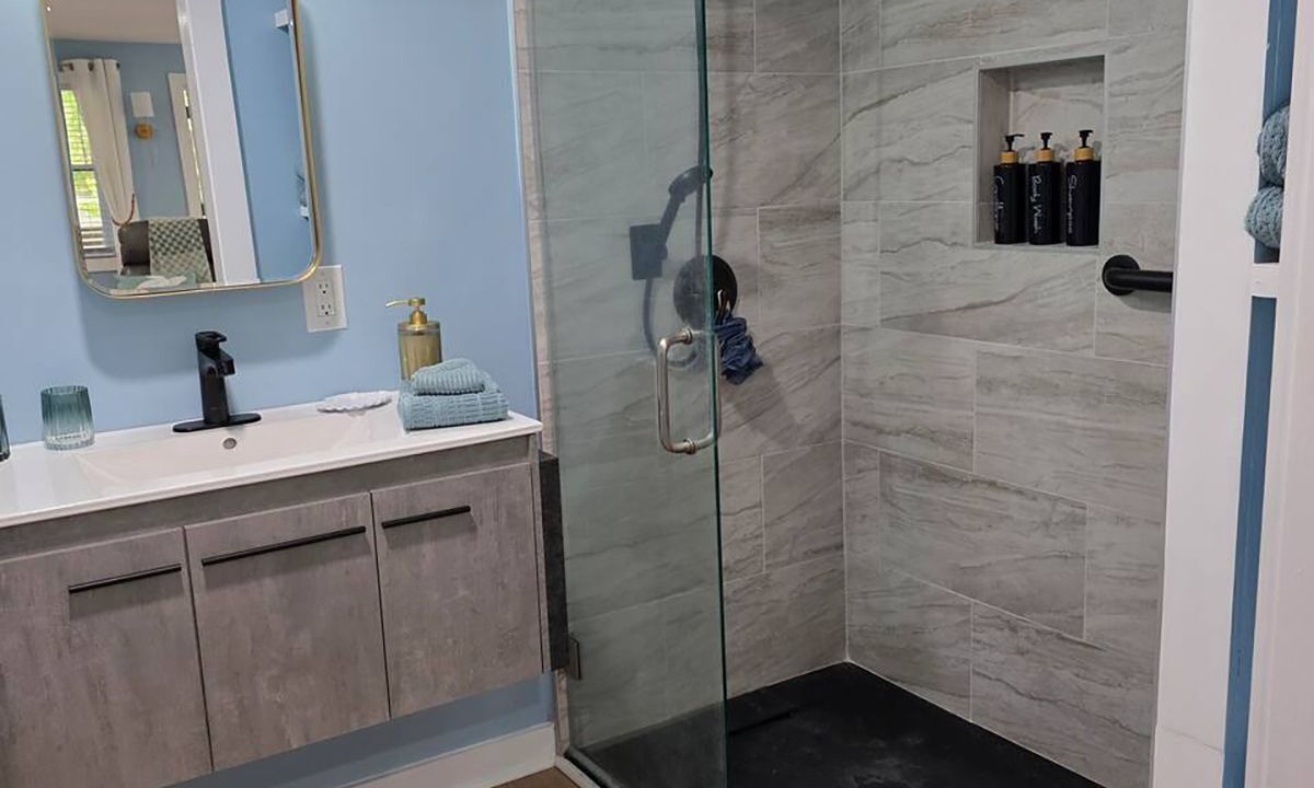 Photo of Bathroom in Saint Simons Island