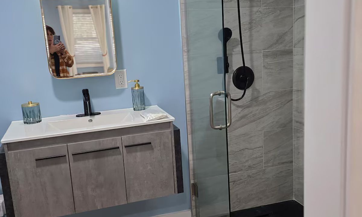 Photo of Bathroom in Saint Simons Island