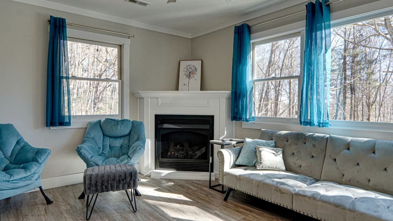 Photo of Livingroom in Lake Toxaway