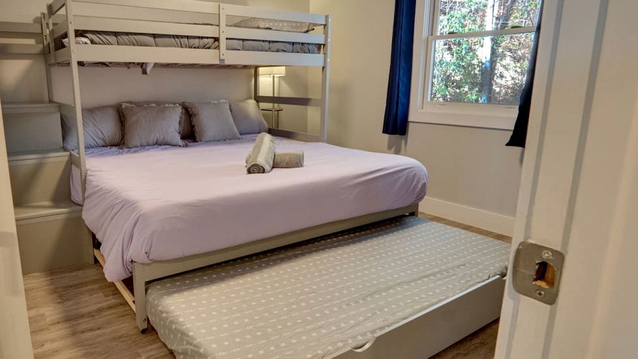 Photo of Bedroom in Lake Toxaway