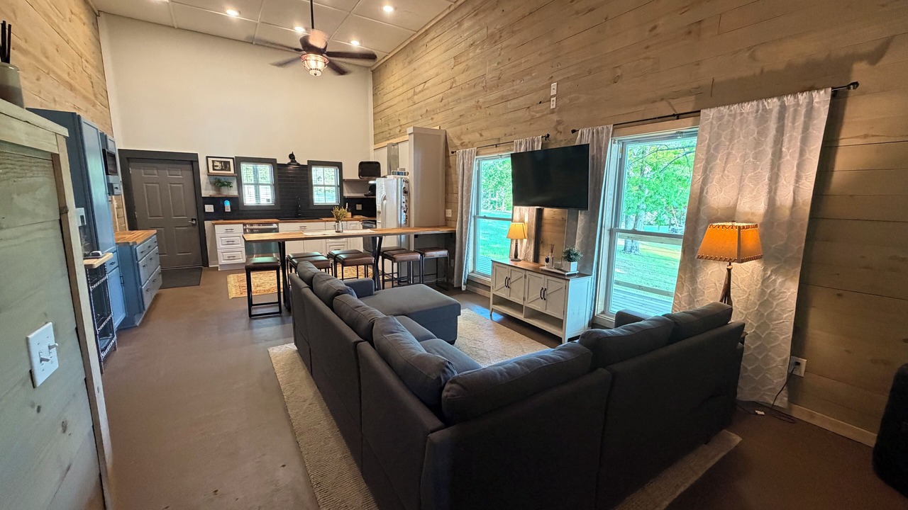 Photo of Livingroom in Double Springs
