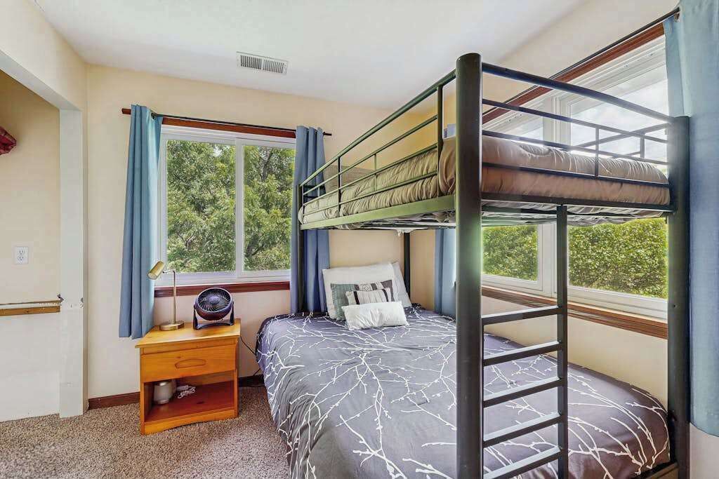 Photo of Bedroom in Marshall