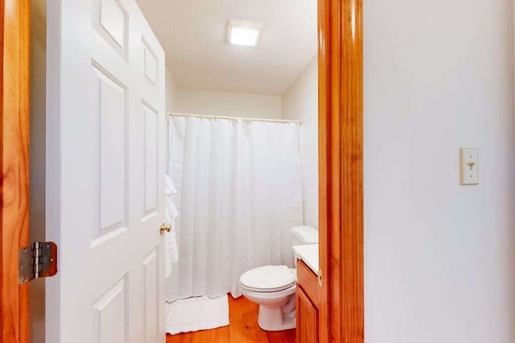 Photo of Bathroom in Winfield Cove