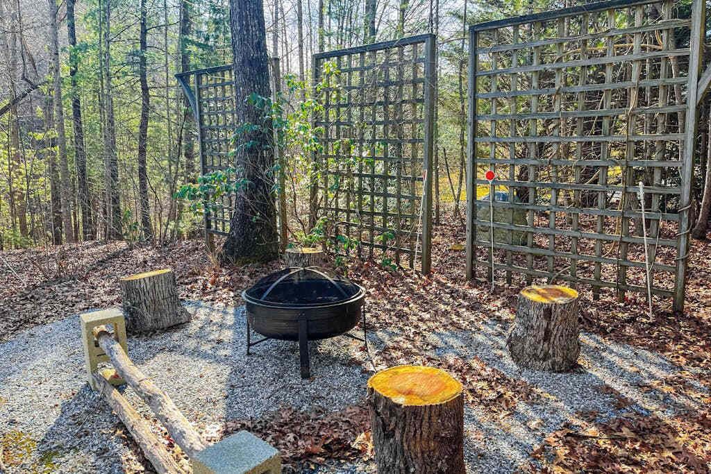 Photo of Outdoor in Winfield Cove