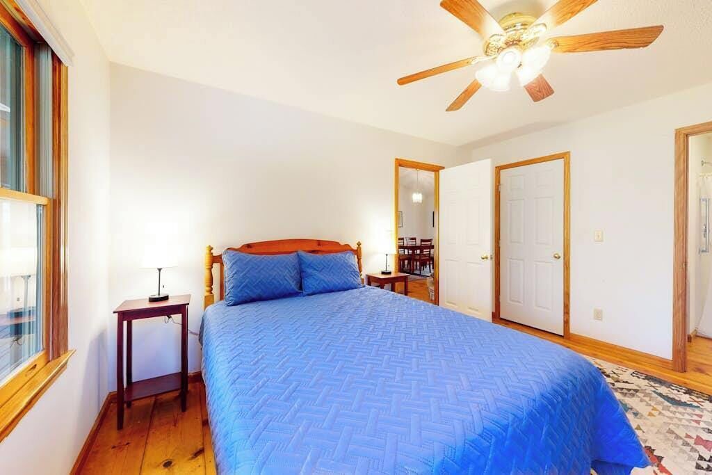 Photo of Bedroom in Winfield Cove