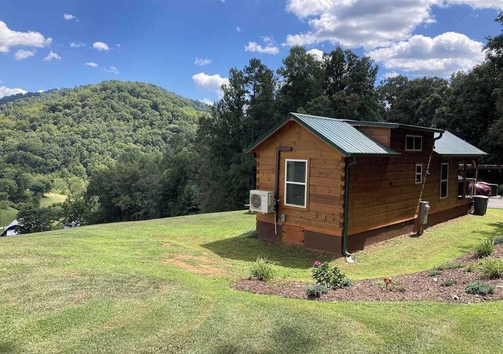 Photo of Outdoor in Mars Hill