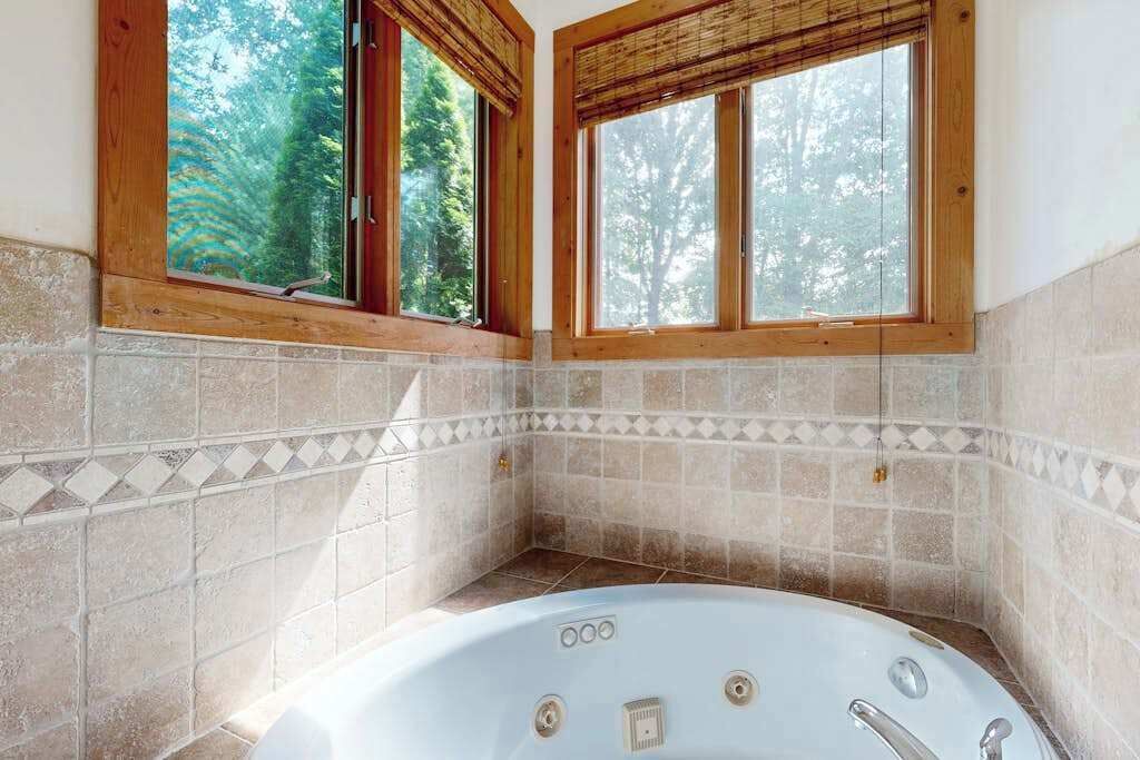 Photo of Bathroom in Alexander