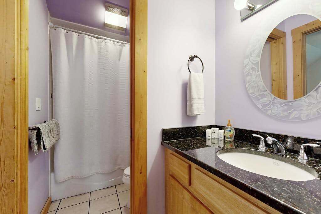 Photo of Bathroom in Alexander