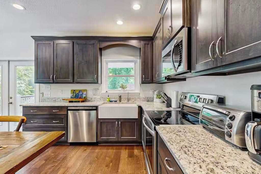 Photo of Kitchen in Hendersonville