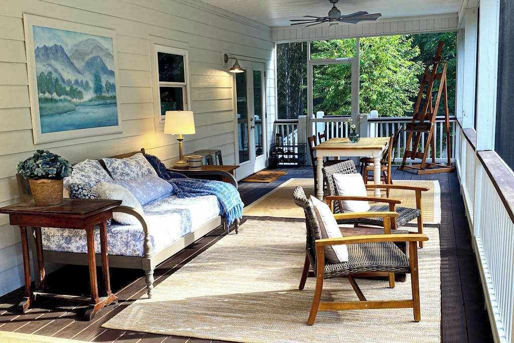 Photo of Outdoor in Hendersonville