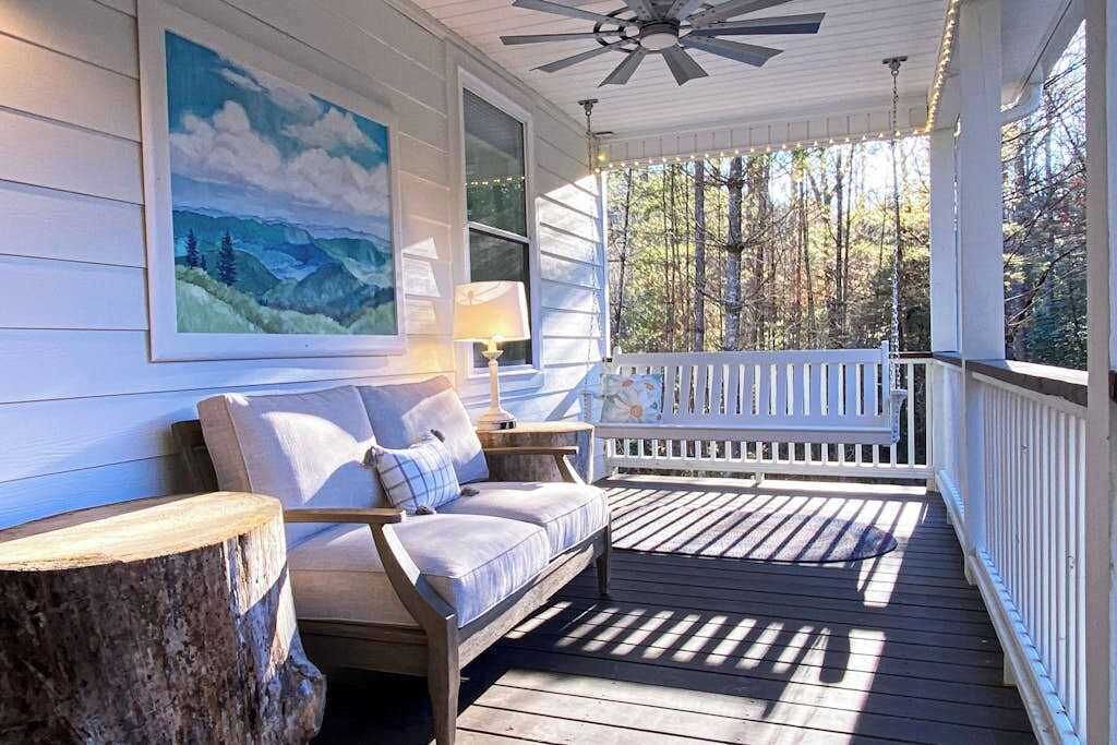 Photo of Patio Balcony in Hendersonville