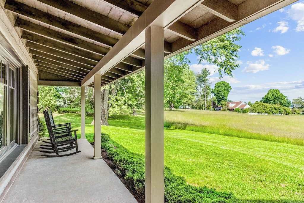 Photo of Patio Balcony in Flat Rock