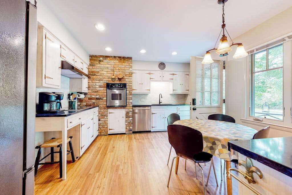 Photo of Kitchen in Flat Rock