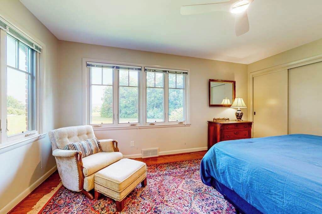 Photo of Bedroom in Flat Rock