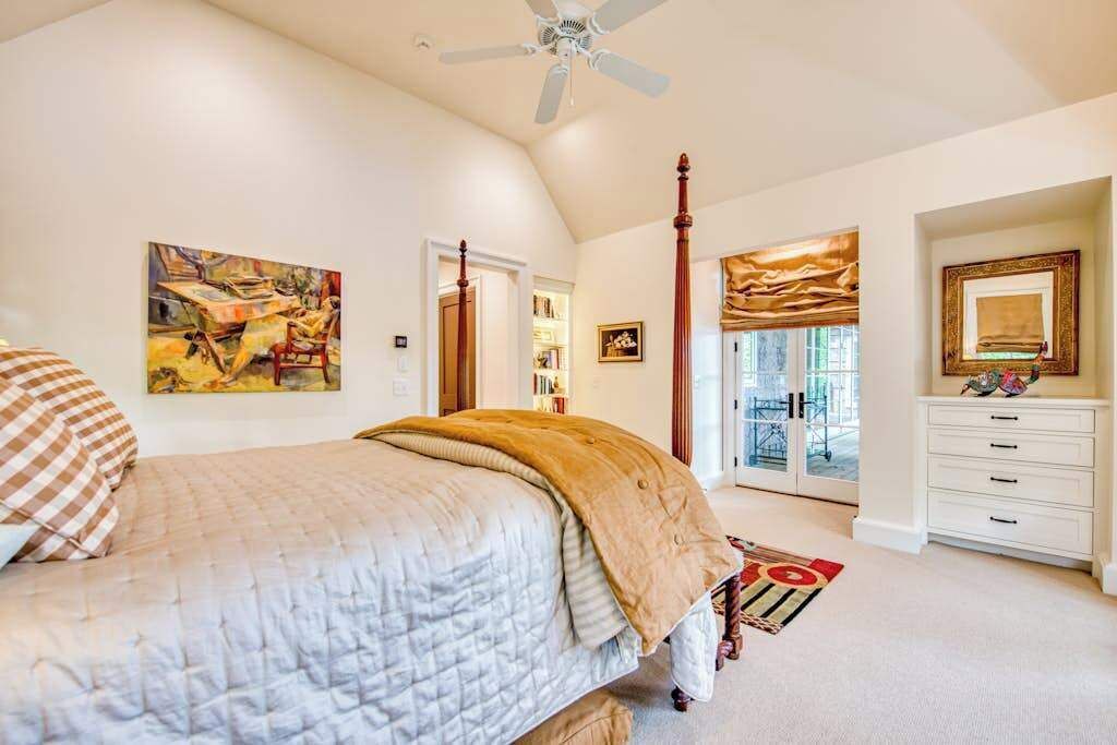 Photo of Bedroom in Lake Toxaway