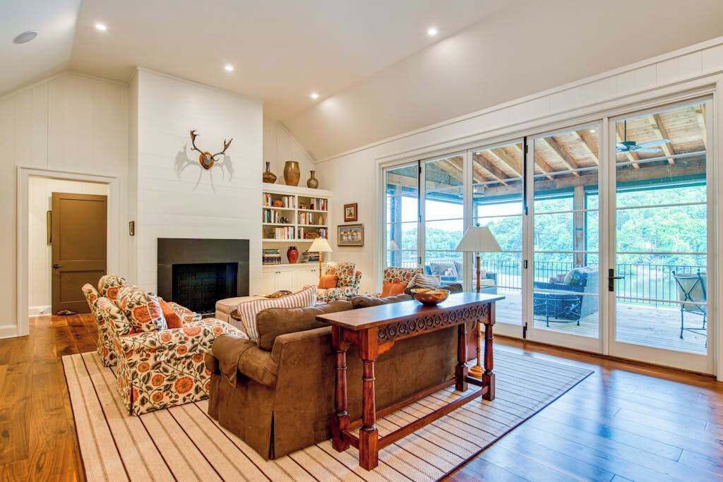Photo of Livingroom in Lake Toxaway