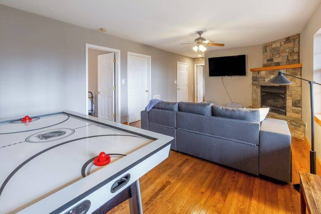 Photo of Livingroom in Waynesville
