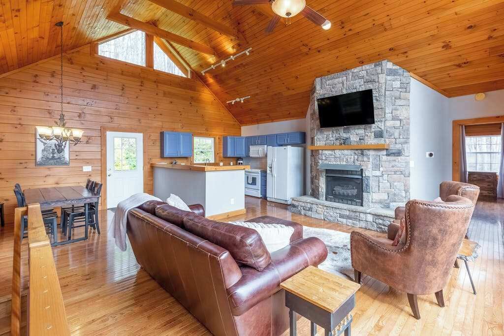 Photo of Livingroom in Waynesville