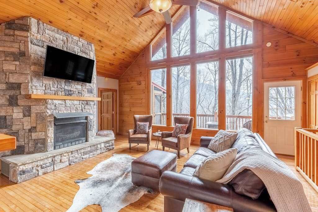 Photo of Livingroom in Waynesville