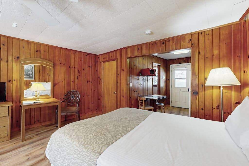 Photo of Bedroom in Flat Rock