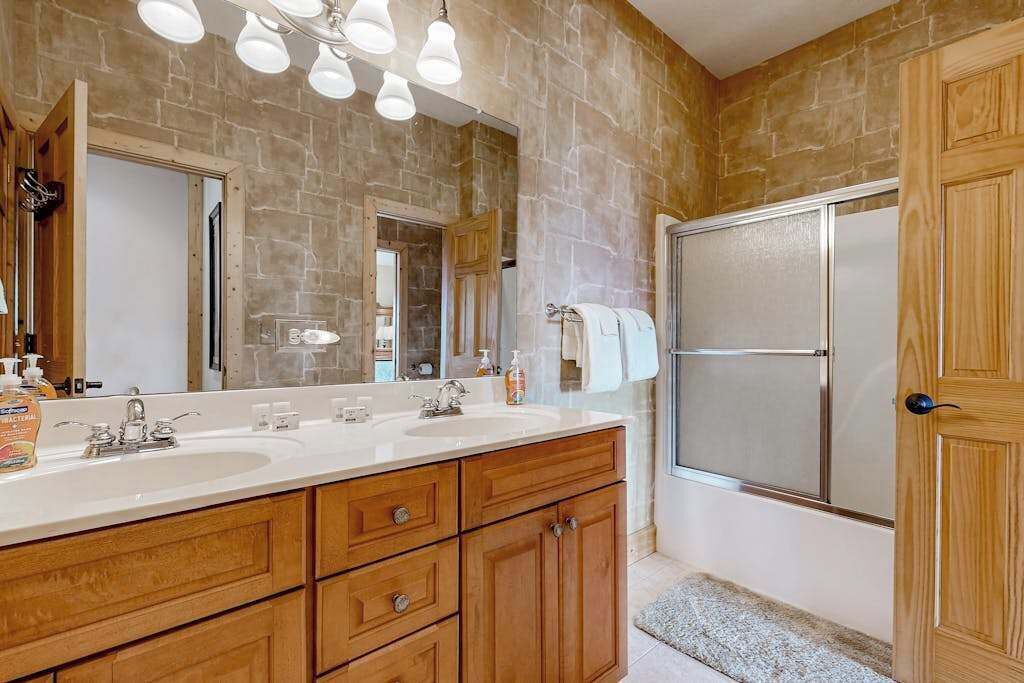 Photo of Bathroom in Glens of Ironduff