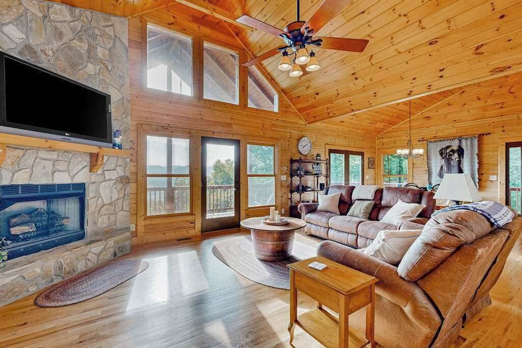 Photo of Livingroom in Glens of Ironduff
