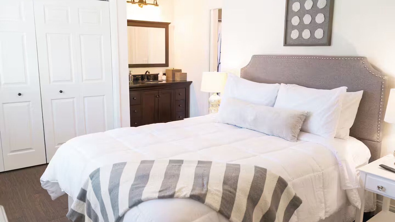 Photo of Bedroom in Oldsmar