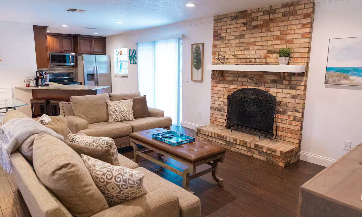 Photo of Livingroom in Oldsmar