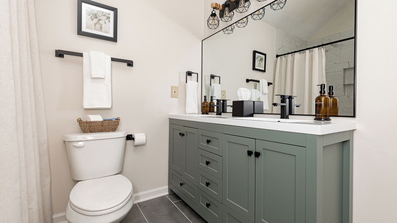 Photo of Bathroom in Houston County