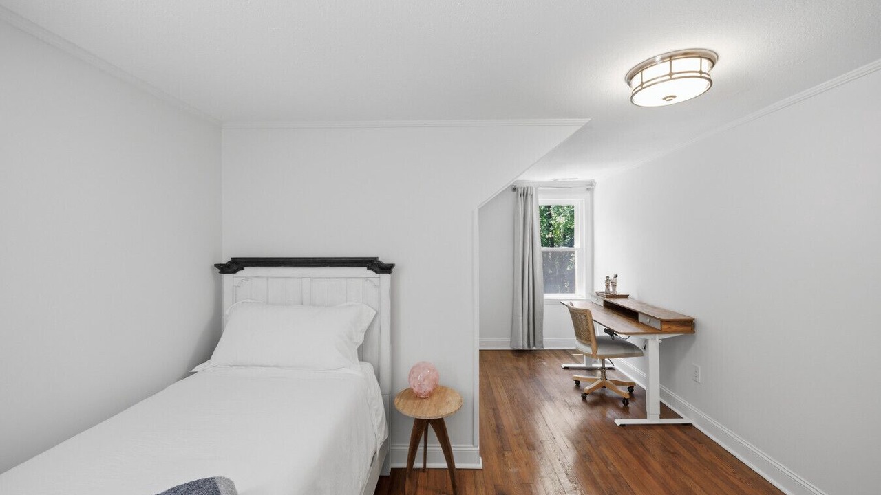 Photo of Bedroom in Macon