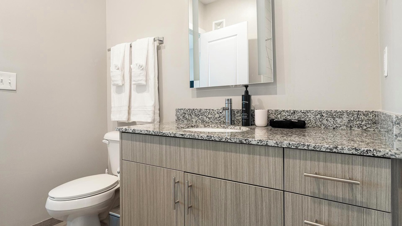 Photo of Bathroom in Yamacraw Village