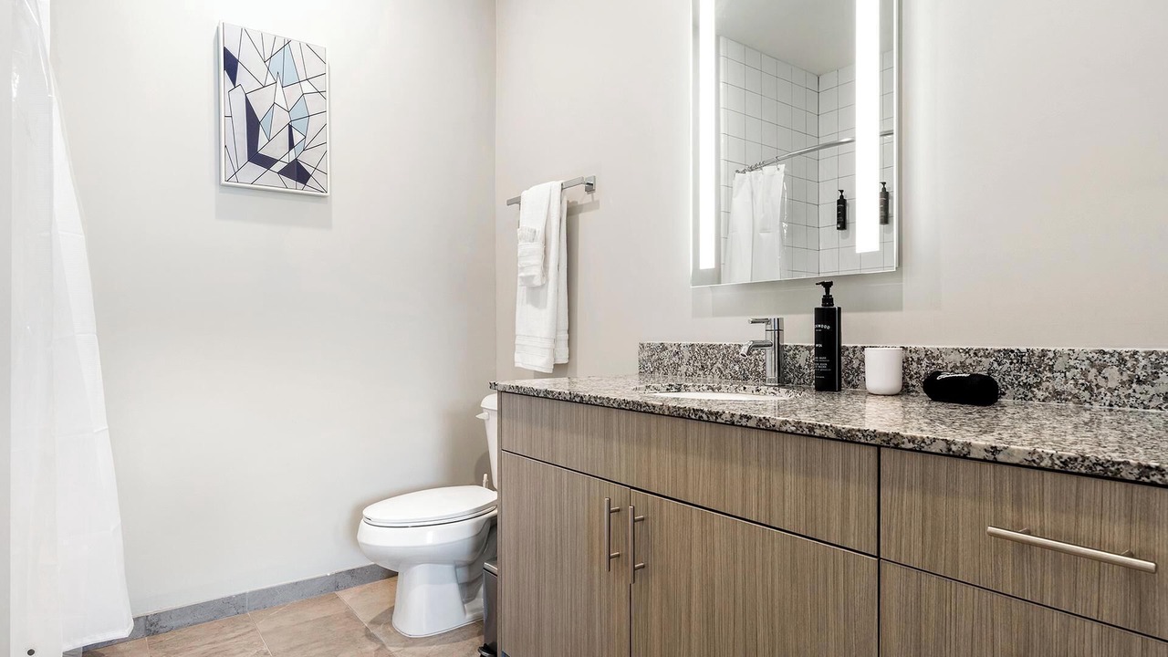 Photo of Bathroom in Yamacraw Village