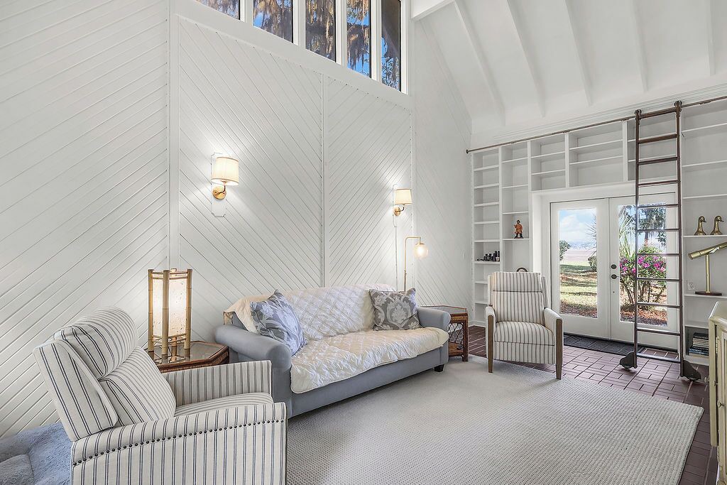 Photo of Livingroom in Townsend
