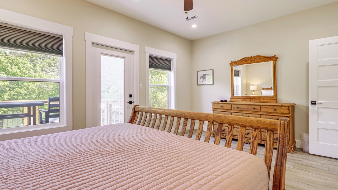 Photo of Bedroom in Kodak