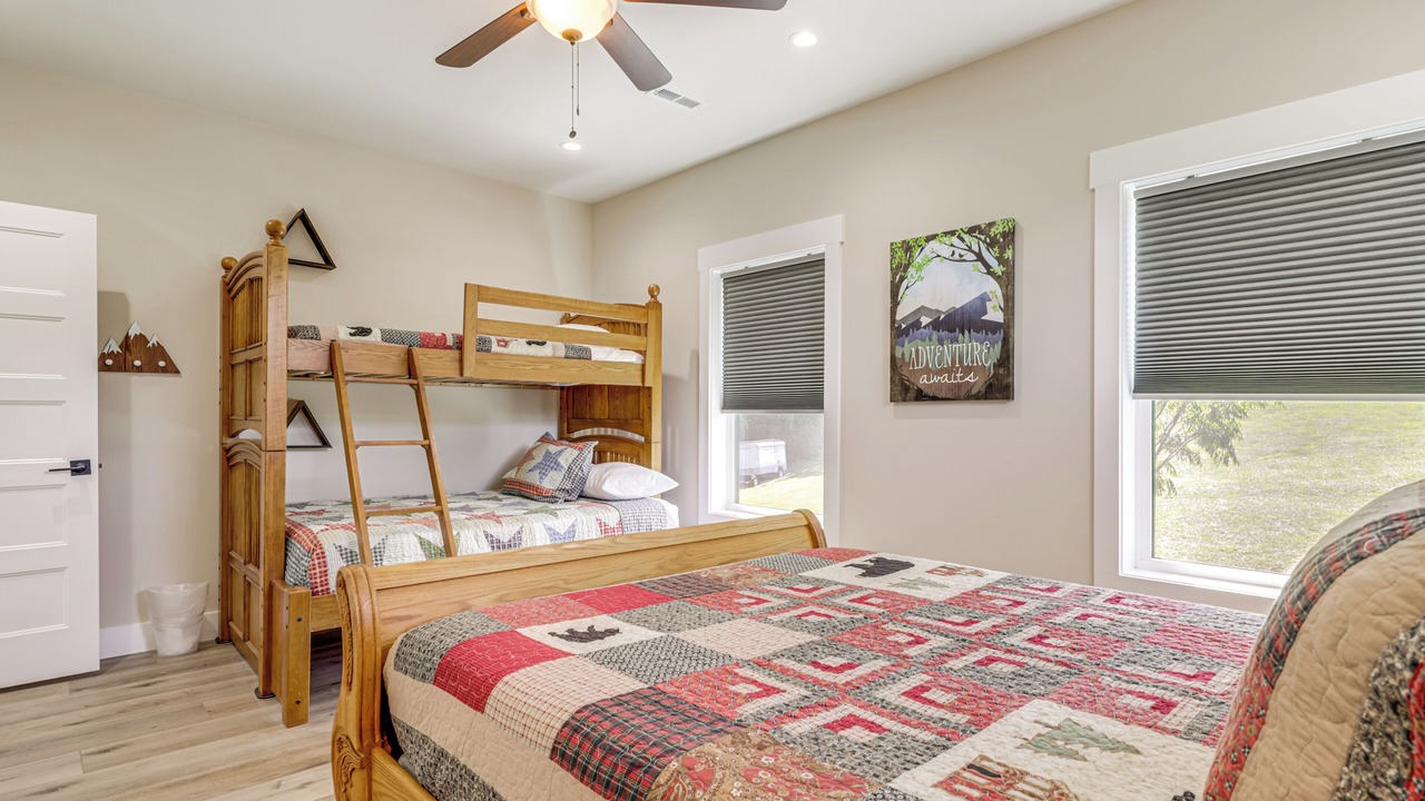 Photo of Bedroom in Kodak