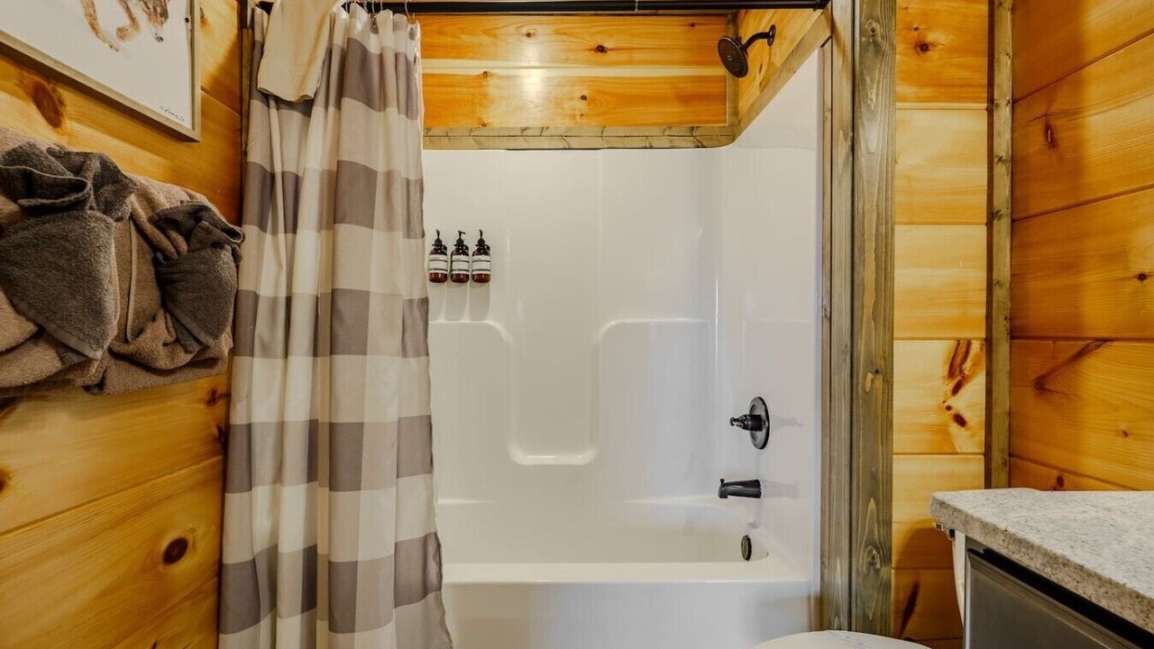 Photo of Bathroom in Sevierville