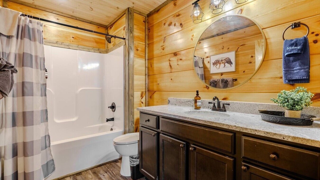 Photo of Bathroom in Sevierville