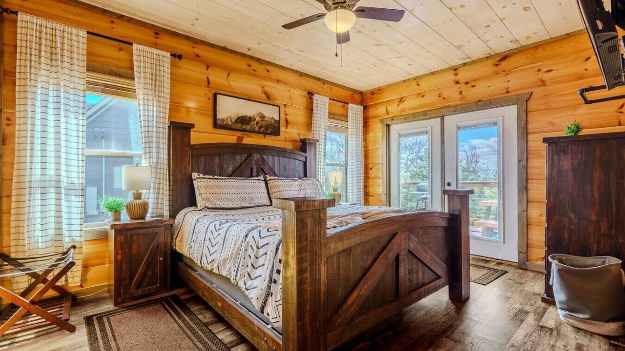 Photo of Bedroom in Sevierville