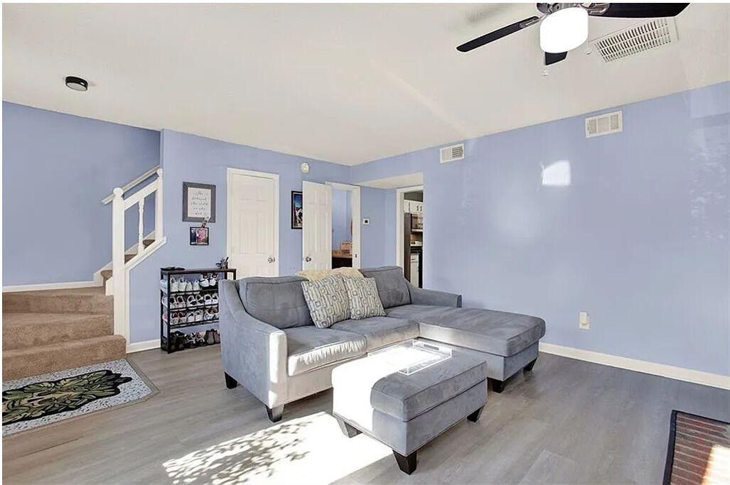 Photo of Livingroom in Town Center