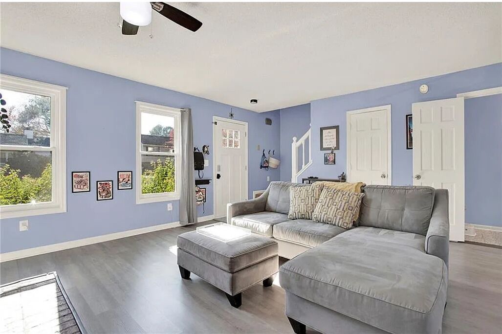 Photo of Livingroom in Town Center