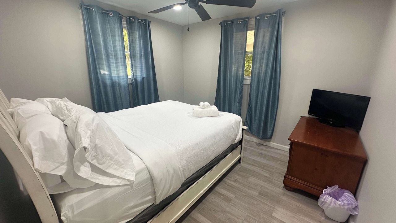 Photo of Bedroom in Hollands Landing