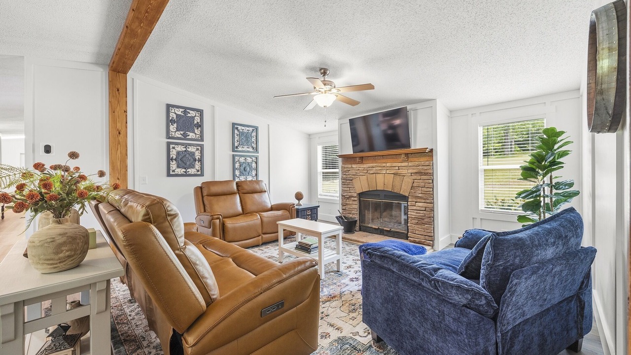 Photo of Livingroom in Milledgeville