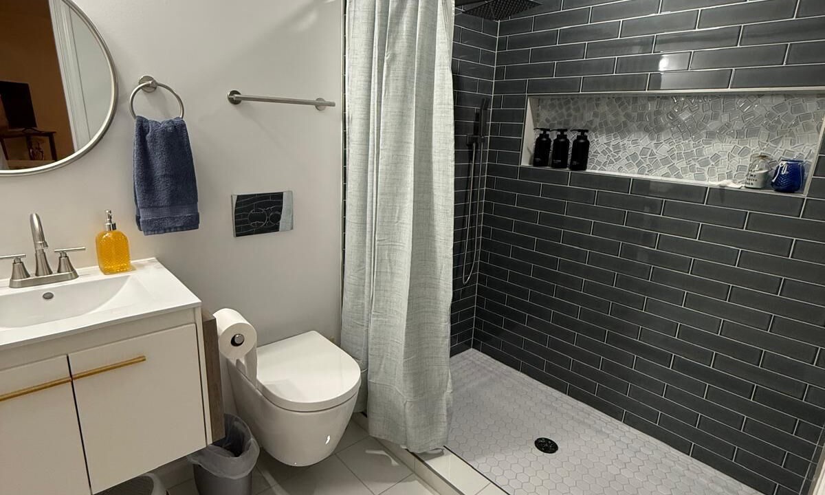 Photo of Bathroom in Riverdale