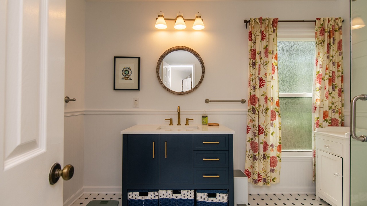 Photo of Bathroom in Oak Grove