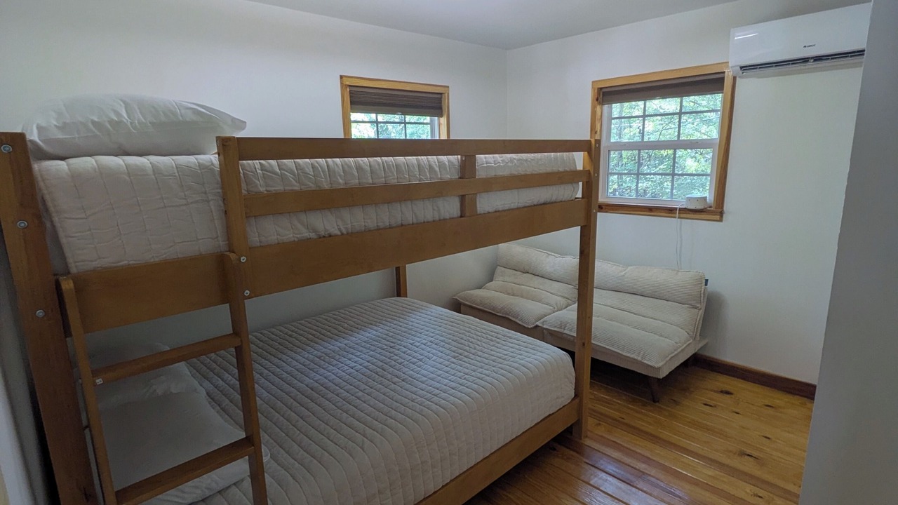 Photo of Bedroom in Atkinson