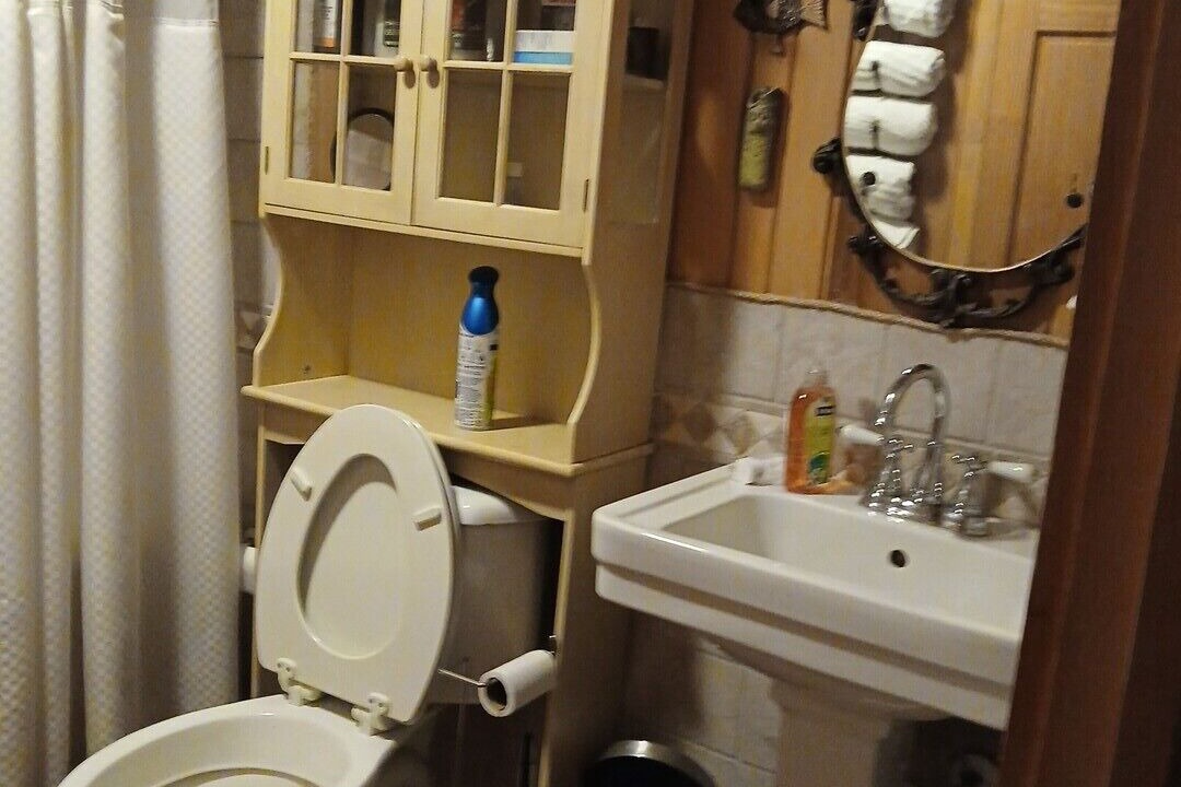 Photo of Bathroom in Maggie Valley