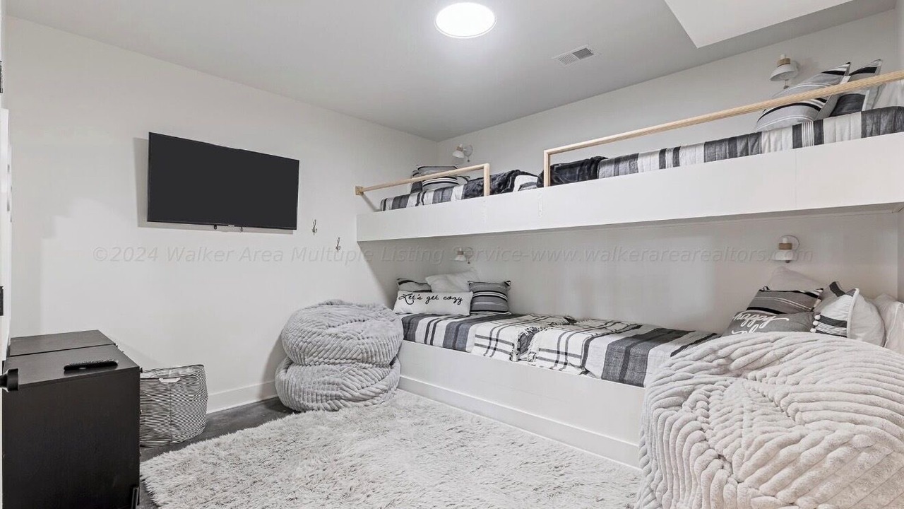 Photo of Bedroom in Crane Hill