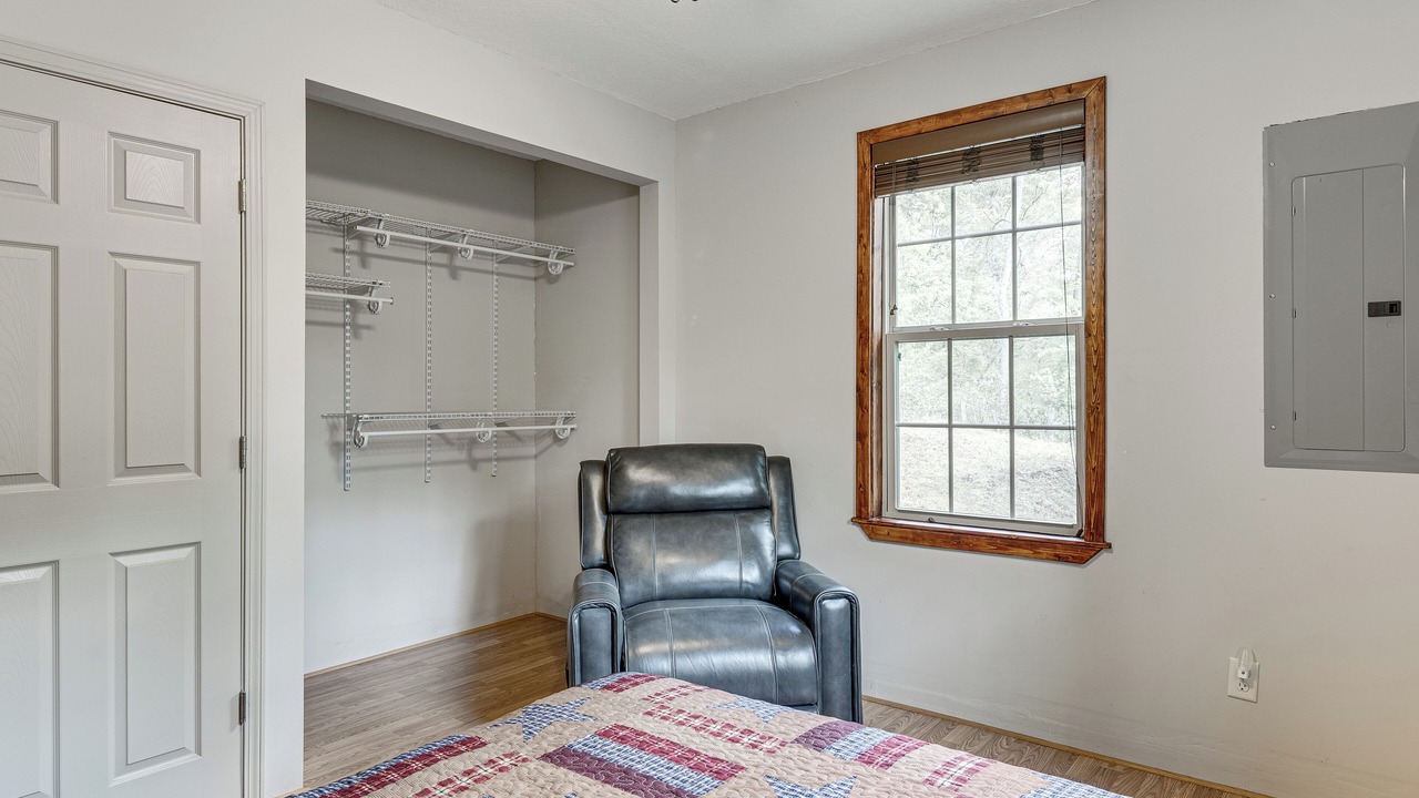 Photo of Bedroom in Marshall