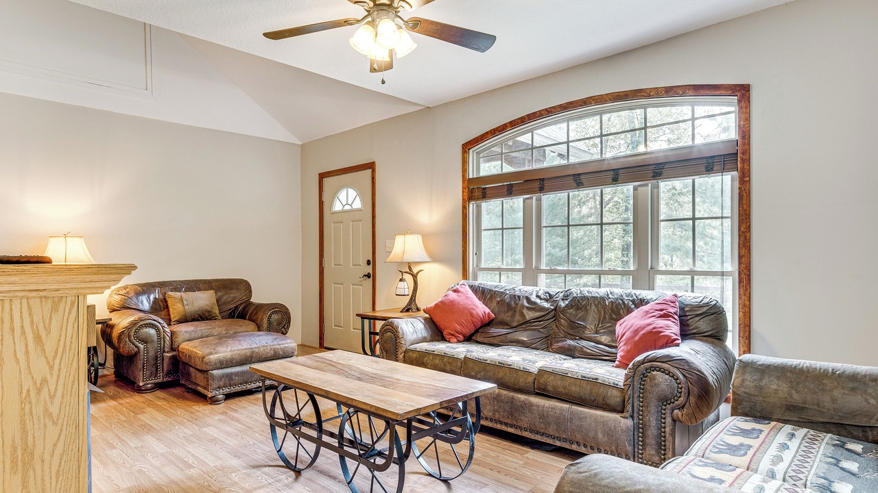 Photo of Livingroom in Marshall
