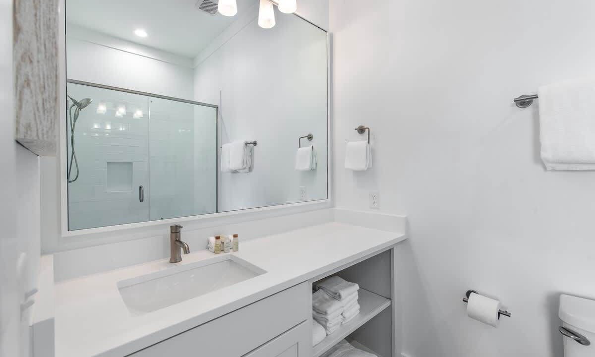 Photo of Bathroom in Sunnyside